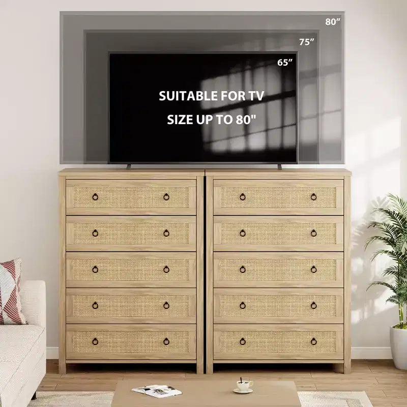 Cassettiera in Rattan per Camera da Letto con 5 Cassetti, Comò Alto 45'' con Grandi Cassetti e Ampio Armadietto per Vestiti, Cassettiera in Legno per Camera da Letto, Porta TV
