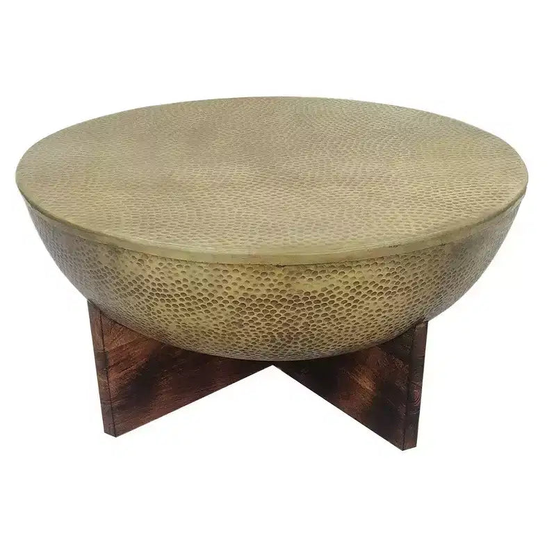Tavolino da Salotto, Piano Rotondo in Metallo Martellato, Base in Legno di Mango, Ottone Antico